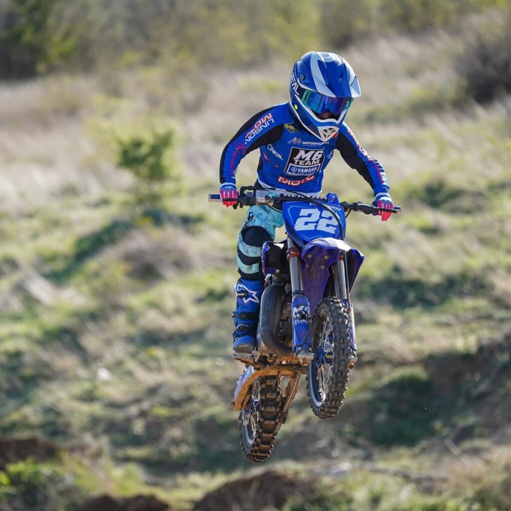 Radi (#22) in the air at Blagoevgrad, 2026