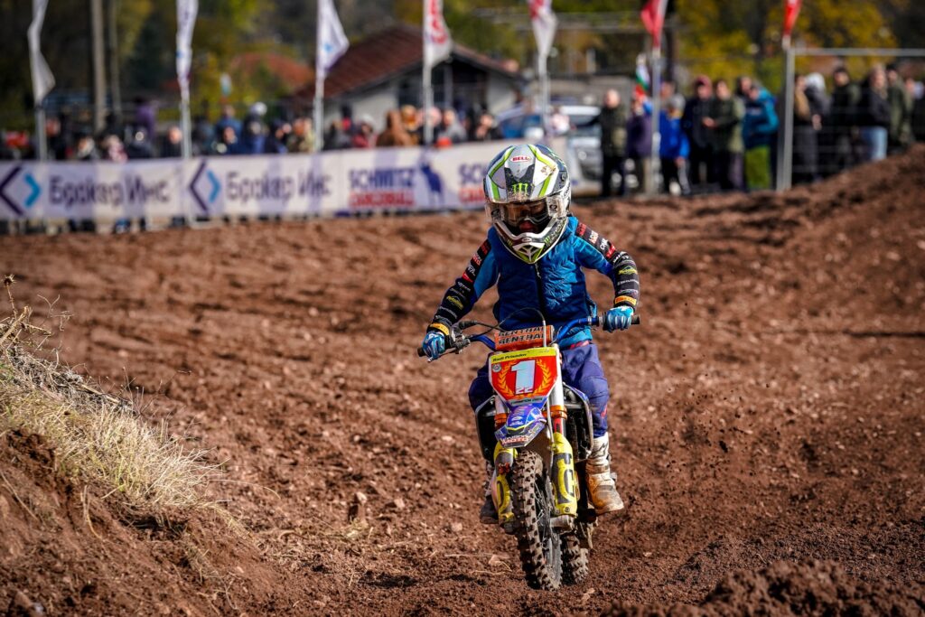 Radi (#22) on track in front of the crowd, 2023