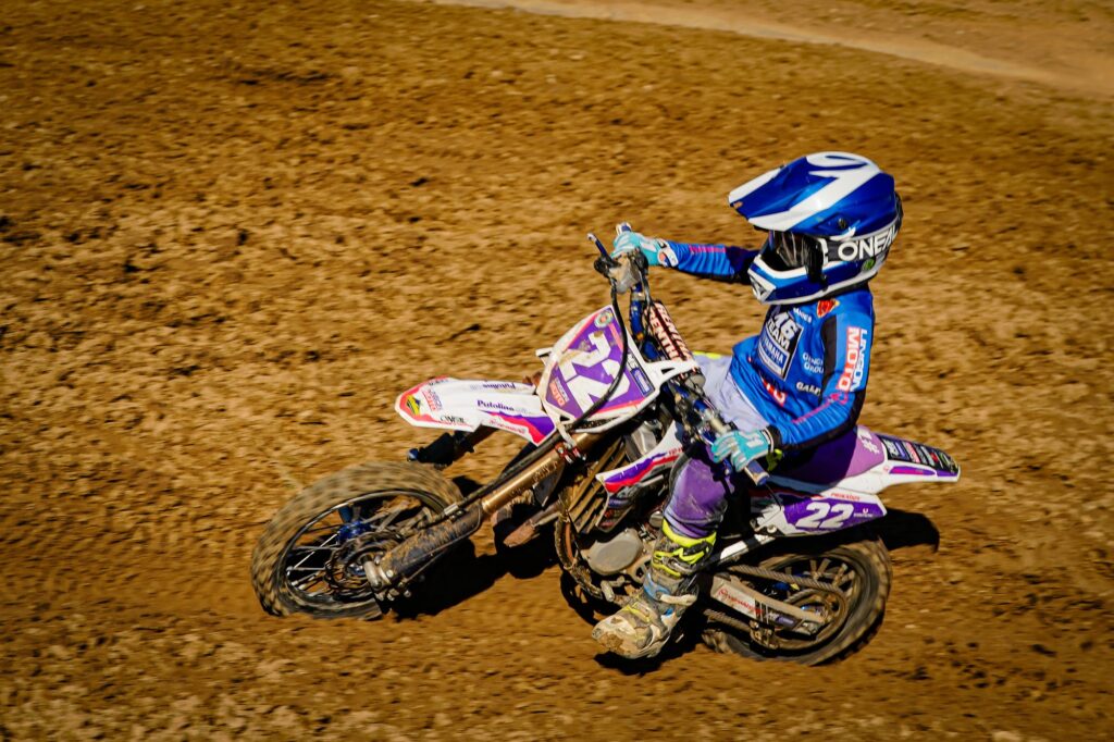 Radi (#22) cornering, Sevlievo 2025