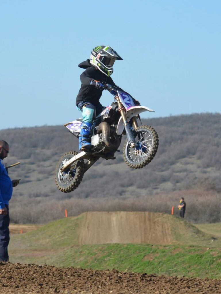Radi (#22) in the air at Yablanitsa